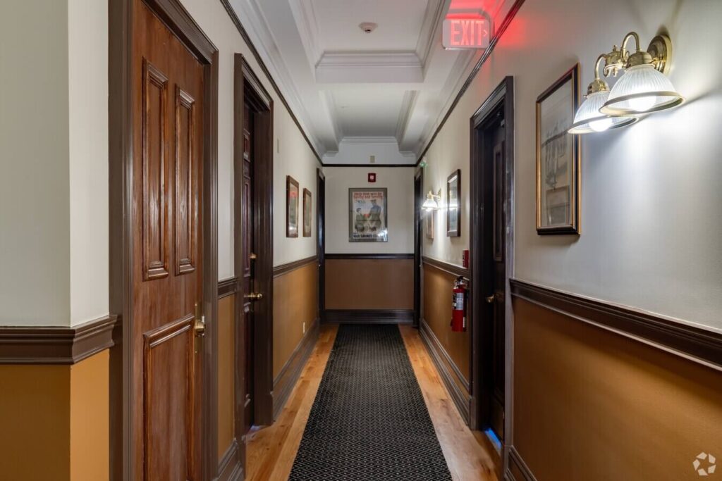 the-james-scott-mansion-detroit-mi-hallway