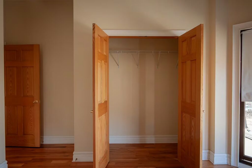 the-james-scott-mansion-detroit-mi-the-maverick (16)